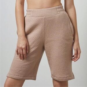 Lunya Restore Double Faced Short Otium Tan Heather‎ Size Small